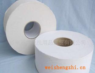 廠家供應(yīng)大量庫存木漿700克大卷紙