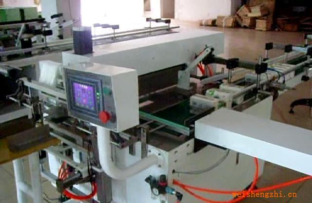 衛(wèi)生自動裝袋包裝機(jī)、手帕紙包裝機(jī)、軟抽包裝機(jī)、抽紙