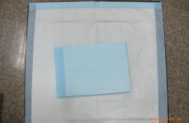 多功能護(hù)理墊小孩成人均可以用，超強(qiáng)吸水，質(zhì)量相當(dāng)不錯哦