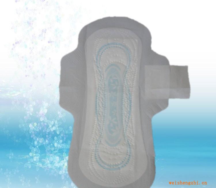泉州衛(wèi)生巾加工廠家代理批發(fā)生產330mm棉柔衛(wèi)生巾OEM加工代理
