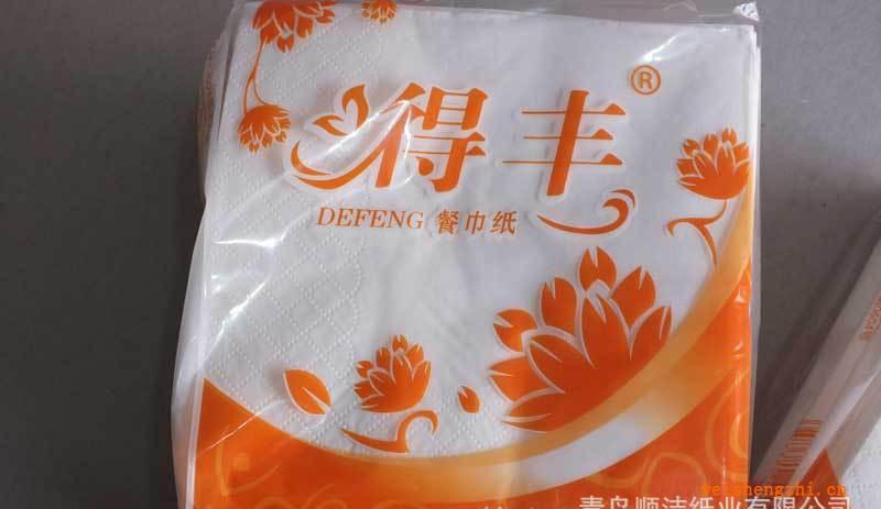 白皮餐巾紙，專業(yè)生產(chǎn)供應(yīng)白皮餐巾紙，批發(fā)銷售自主品牌餐巾紙